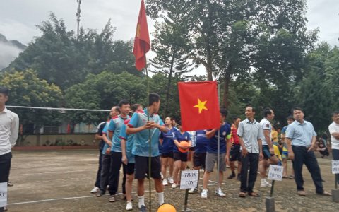 Khai mạc giải bóng chuyền hơi